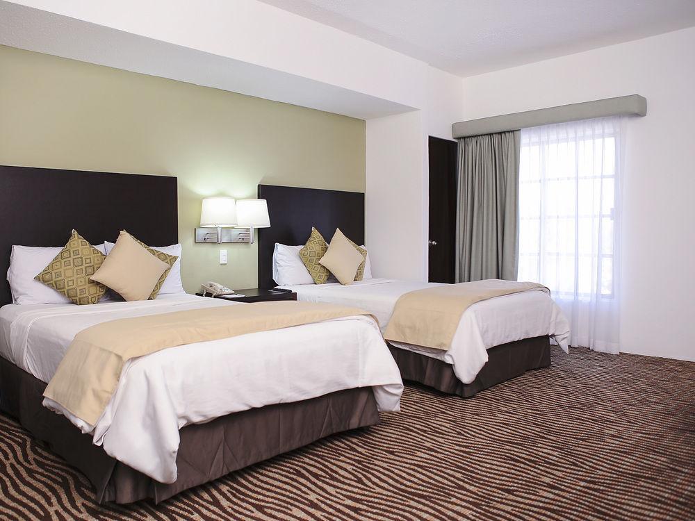 Quality Inn Nuevo Laredo Exterior foto